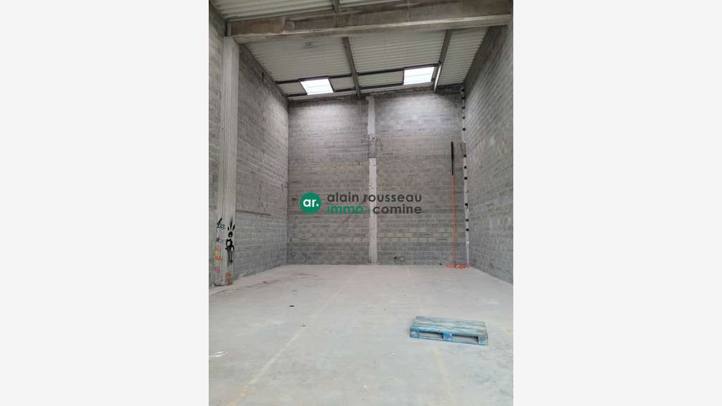 A louer local 177m² Carquefou ZA Moulin Boisseau