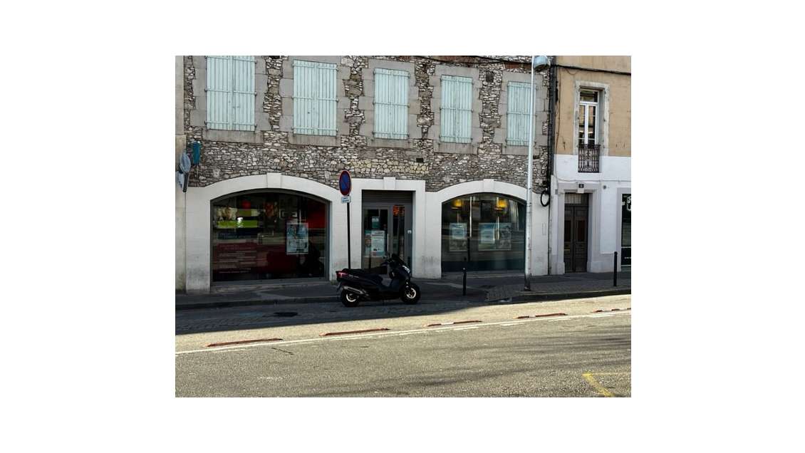 A louer local commercial 170m² Castres Bld Vittoz