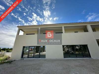 A louer local neuf 163m² axe passant à Cavaillon