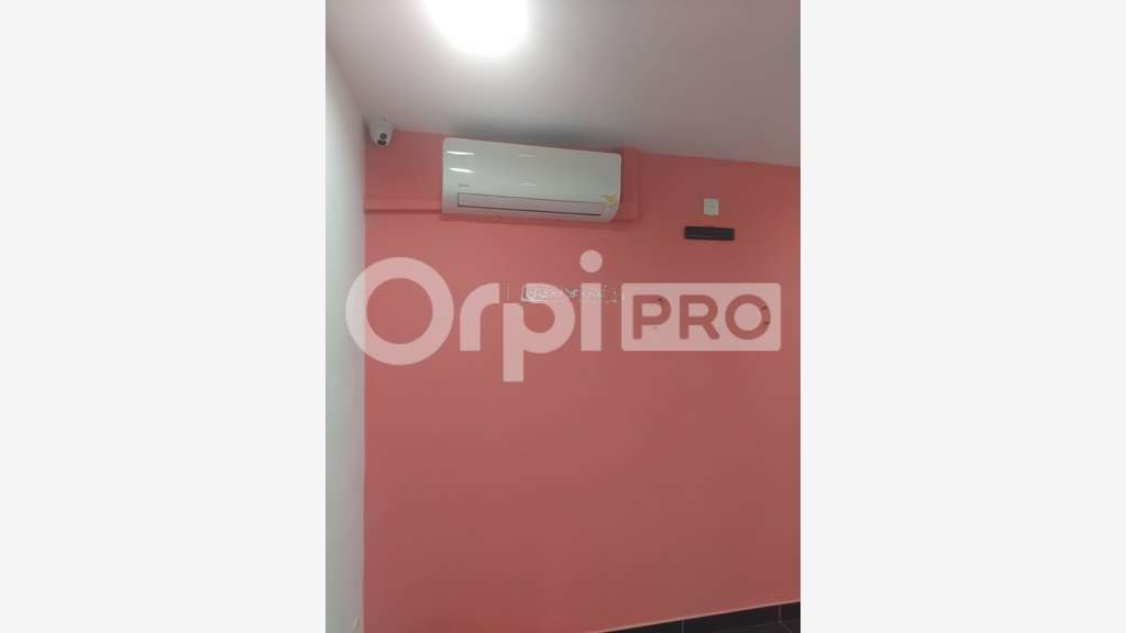 A louer local commercial 37m² centre ville Cayenne