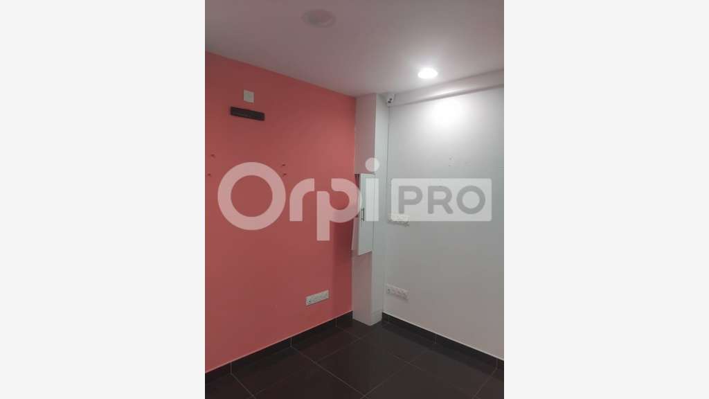 A louer local commercial 37m² centre ville Cayenne