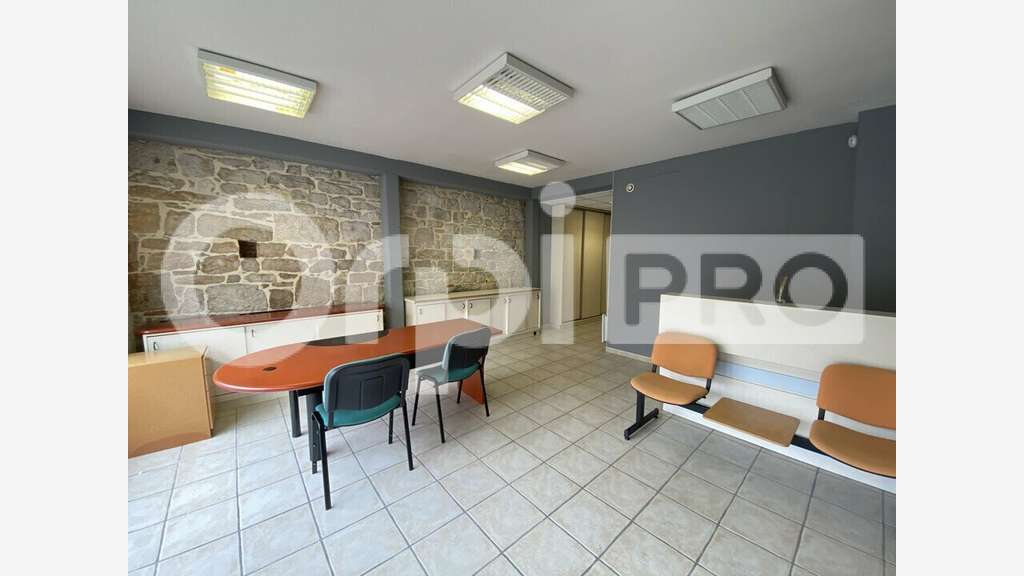A louer local commercial 55m² à Caussade centre