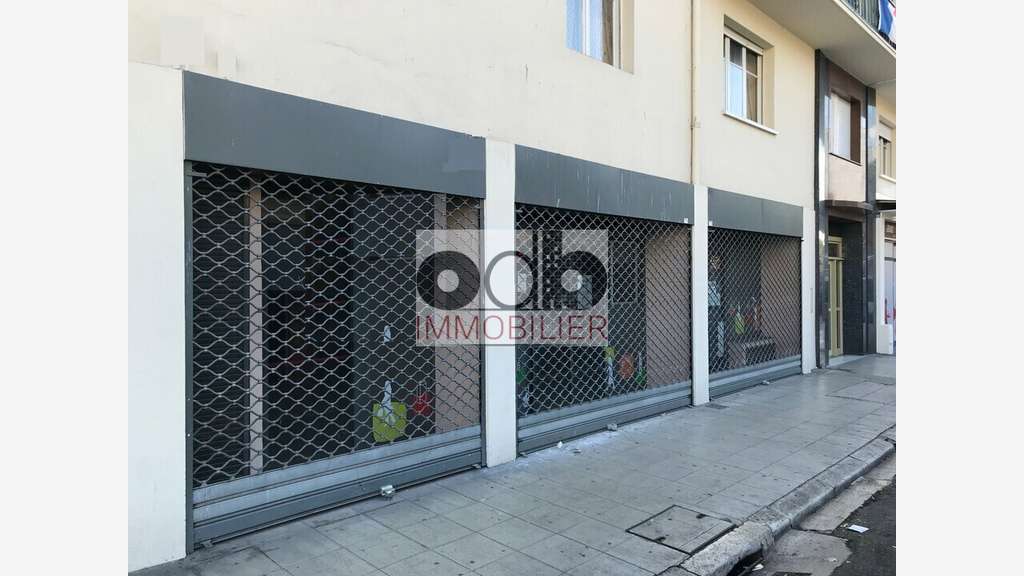 A louer local 450m² grande vitrine centre de Nice