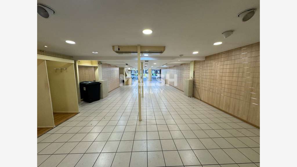Local 240m² à louer quartier Ursules à St-Étienne