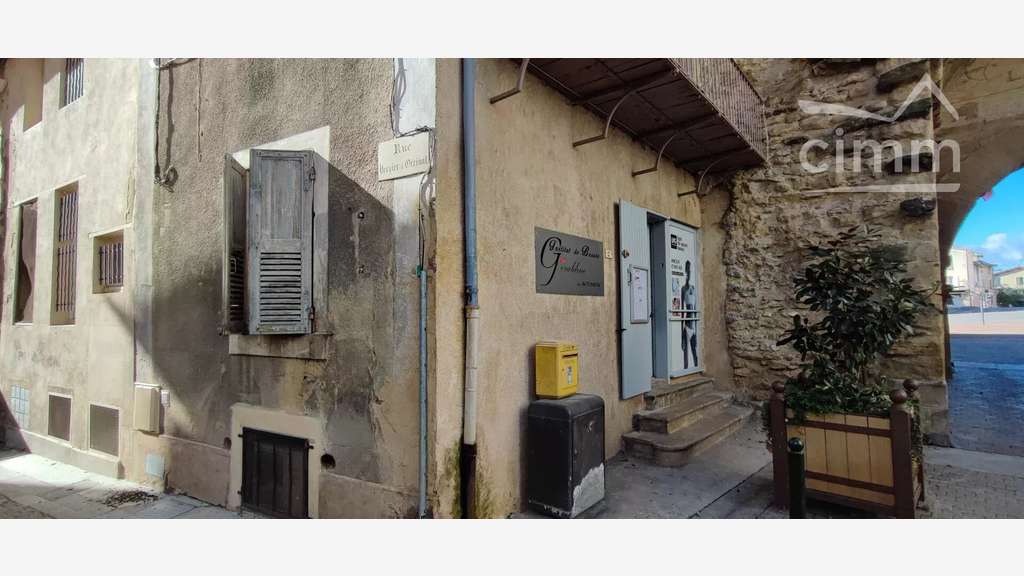 A louer local commercial 68m² à Chabeuil centre