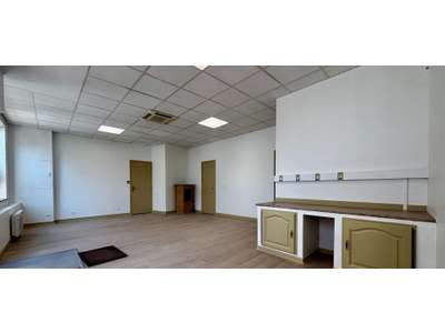 Location Locaux commerciaux - Boutiques à Châlons-en-Champagne