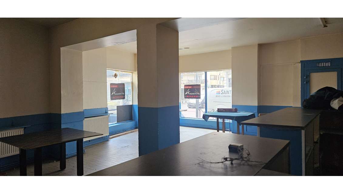 A louer local commercial 100m² à Chambéry centre 