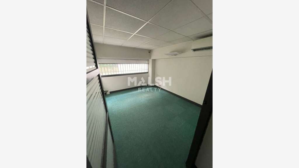 A louer local 80m² + 40m² mezzanine à Lyon 5e