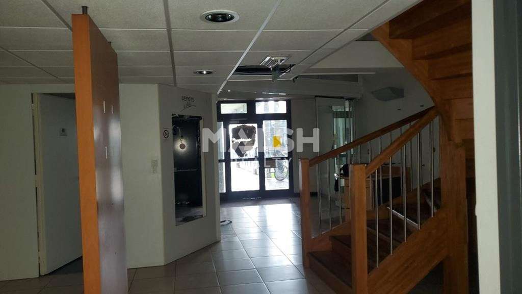 A louer local 80m² + 40m² mezzanine à Lyon 5e