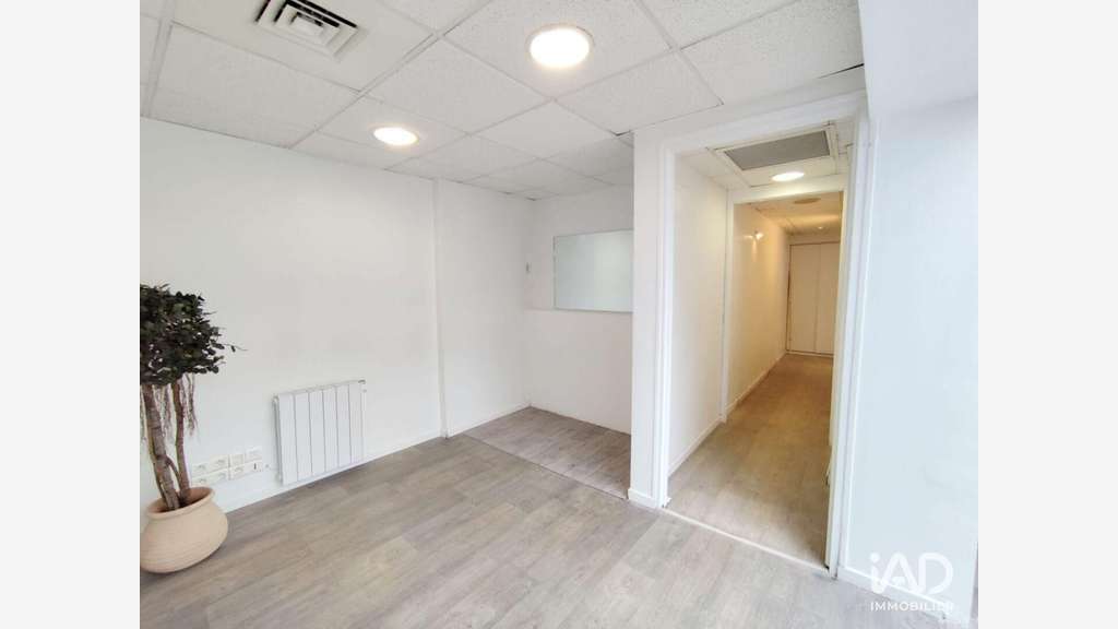 A louer local commercial 76m² à Chartres centre