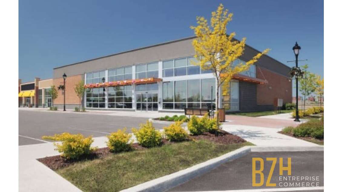 A louer local 750m² empl N°1 à Châteaubriant