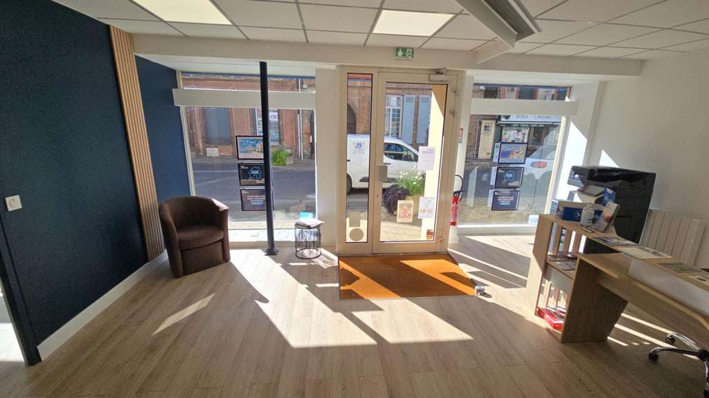 A louer beau local 85m² Châteauneuf-en-Thymerais