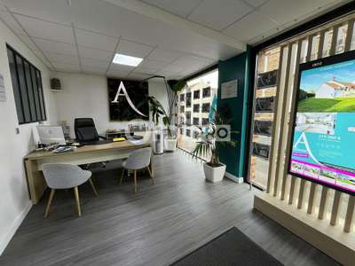 Local 90m² avec vitrine à louer à Chevry-Cossigny