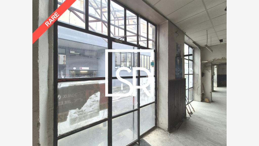 A louer local commercial 330m² à Clermont Ferrand 
