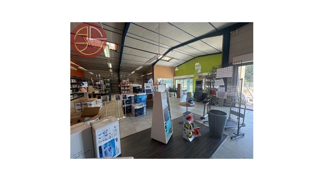 A louer bâtiment 525m² sur 4000m² à Cornebarrieu