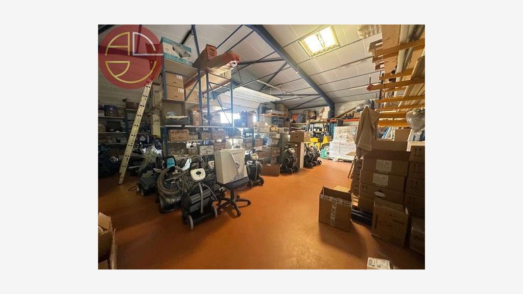 A louer bâtiment 525m² sur 4000m² à Cornebarrieu