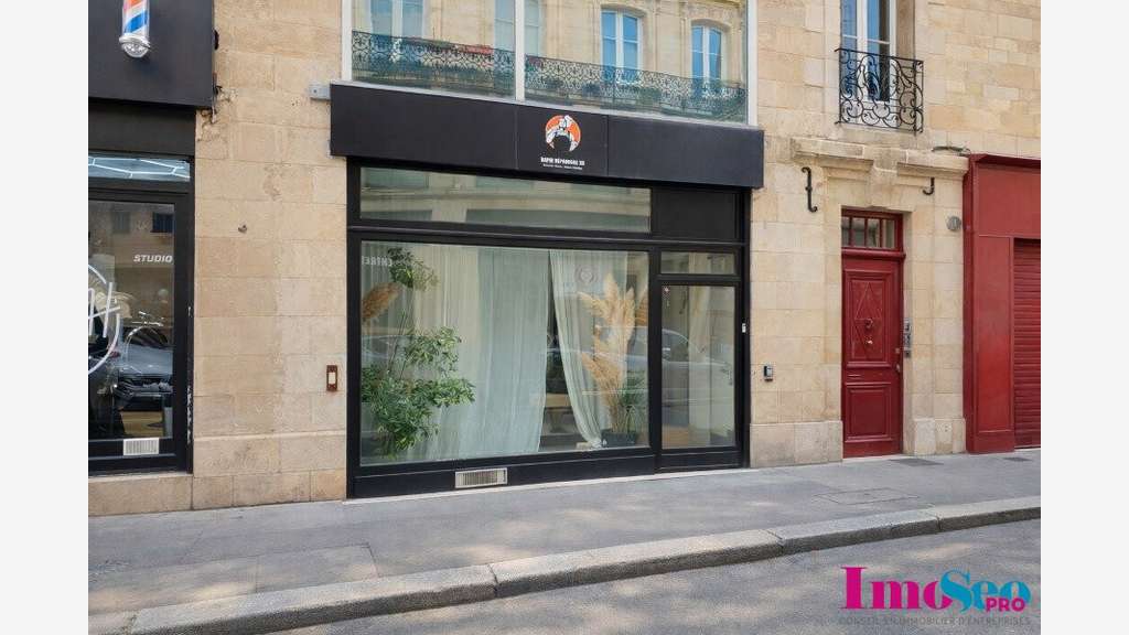 Local commercial 100m² à louer à Bordeaux St Paul