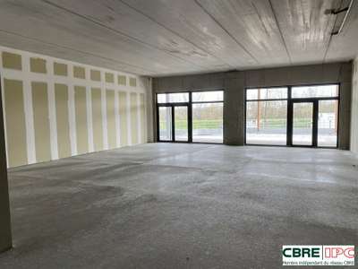 A louer local commercial 152m² à Dax Gare 