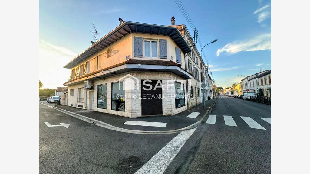 A louer local commercial 75m² à Dax centre 