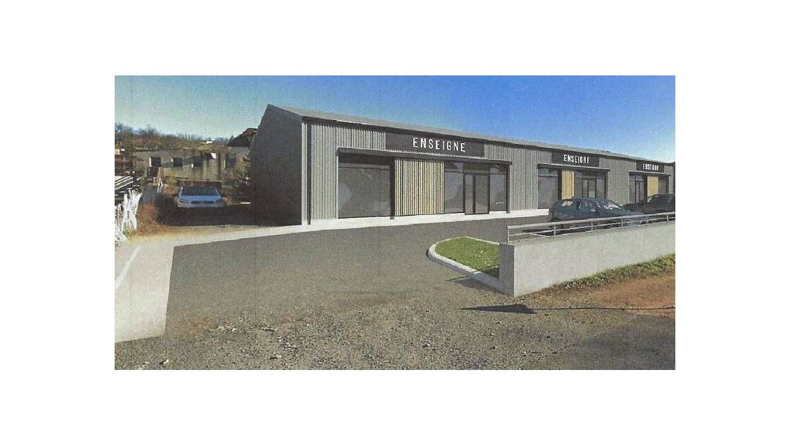 A louer local commercial neuf de 142m² à Cusset