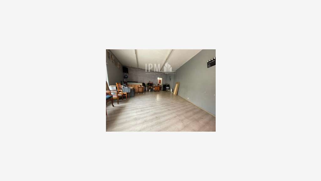 A louer local commercial de 58m²  Marseille 13012