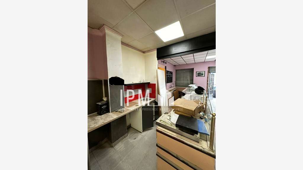 A louer local commercial de 80m² à Marseille 13001