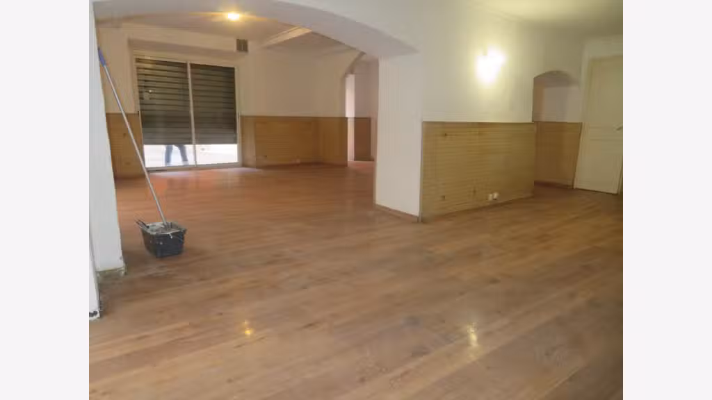Local commercial 85m² à louer à Digne-les-Bains