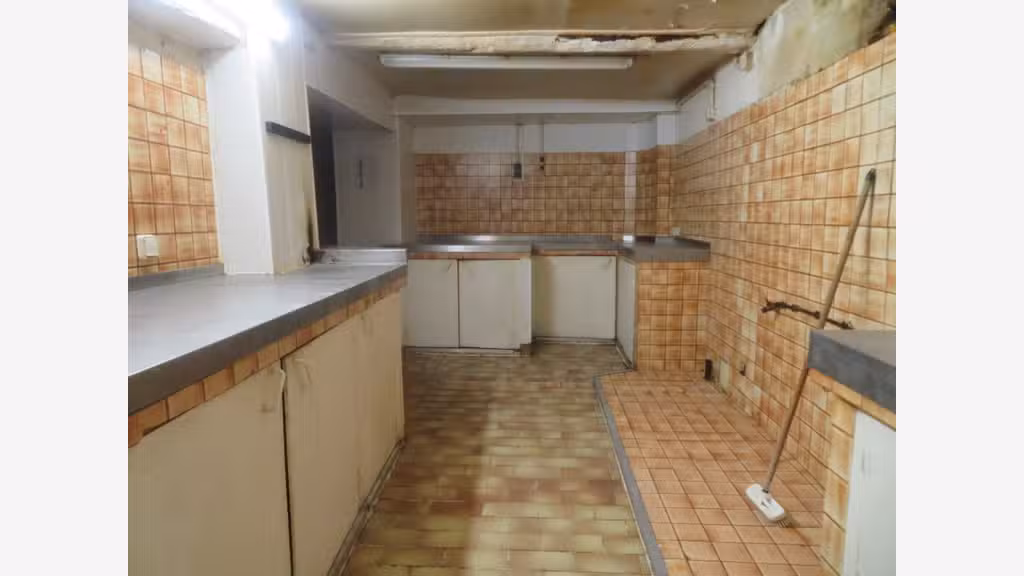 Local commercial 85m² à louer à Digne-les-Bains