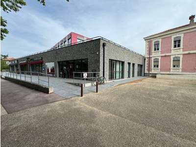 A louer local commercial 200m² empl N°1 Draguignan