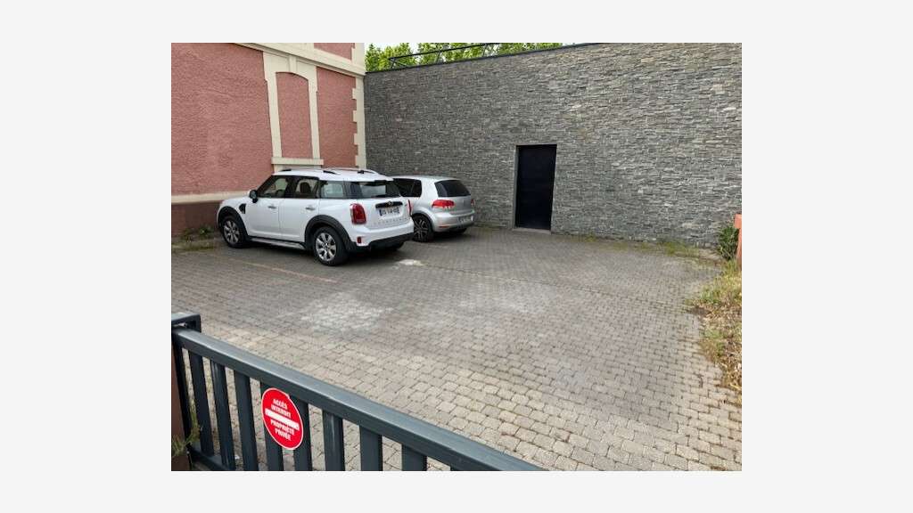 A louer local commercial 200m² empl N°1 Draguignan