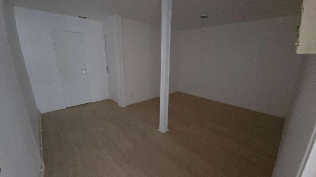 Location local commercial 80m² à Dreux centre