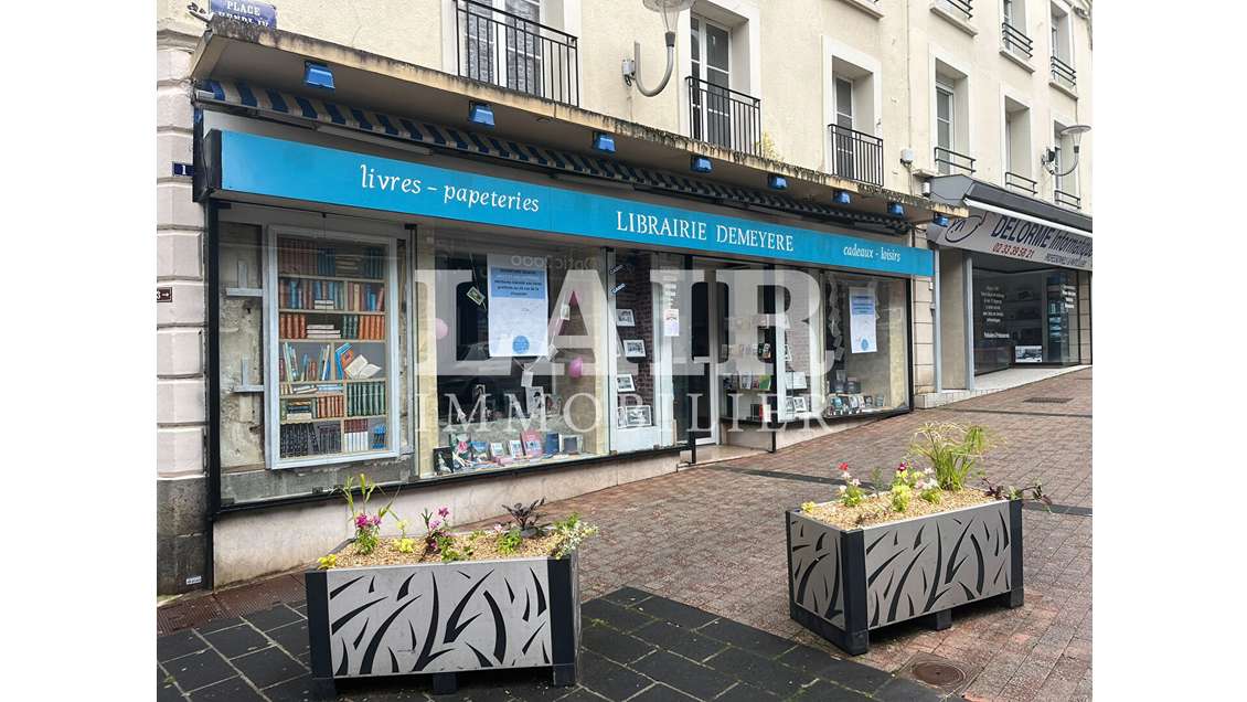 A louer local 100m²  empl N°1 à Argentan centre 