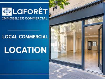 A louer local commercial 55m² Arles proche Mairie