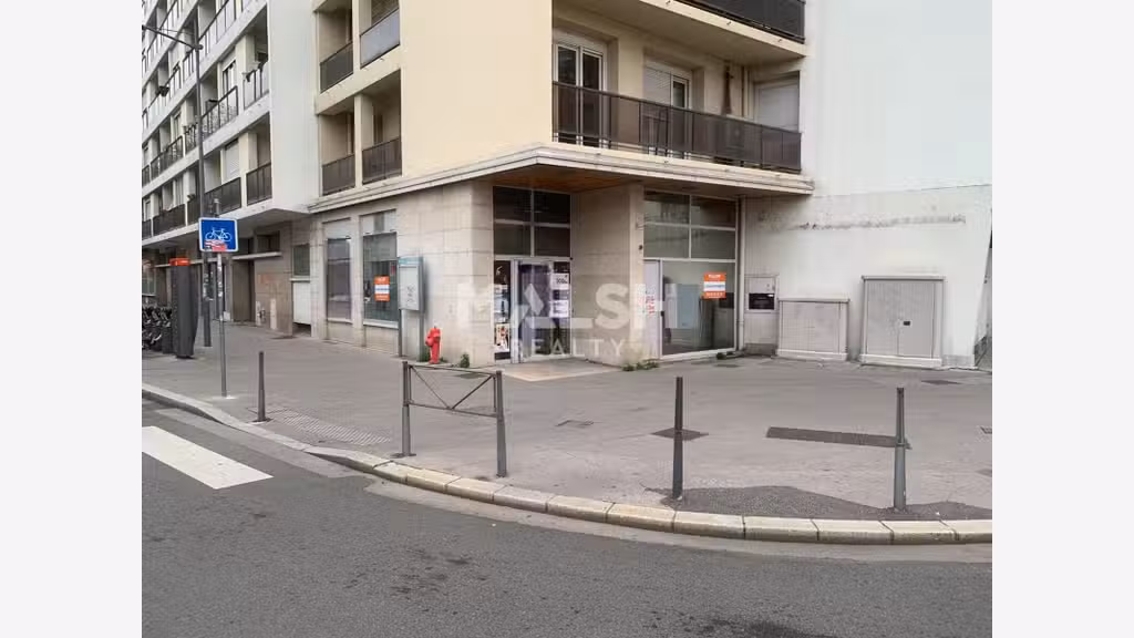 Local commercial à louer 294m² à Villeurbanne