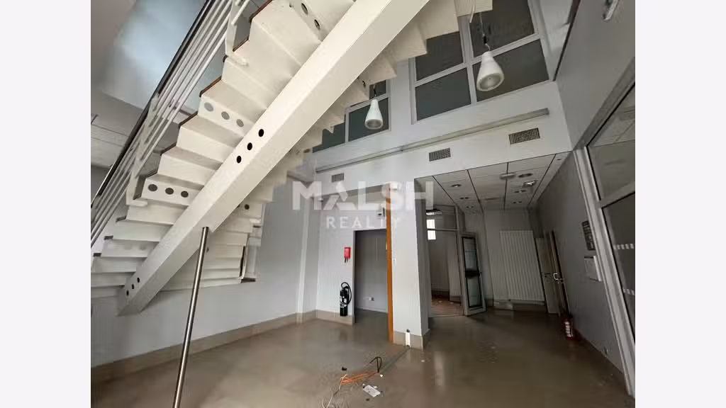 Local commercial à louer 294m² à Villeurbanne