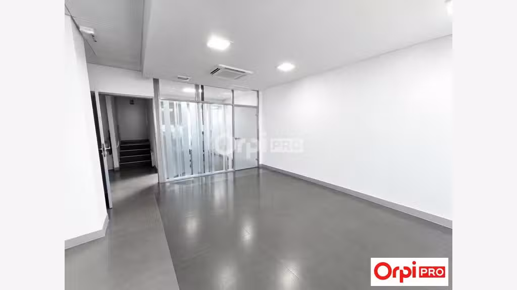 A louer local 126m² empl stratégique à Lille 