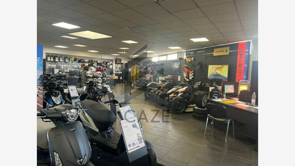 A louer local commercial 638m² Eysines prox rocade