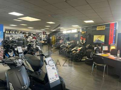 A louer local commercial 638m² Eysines prox rocade
