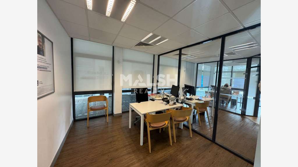 Locaux commerciaux à louer 206m² à Firminy 