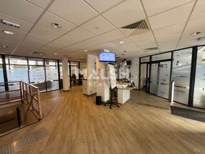 Locaux commerciaux à louer 206m² à Firminy