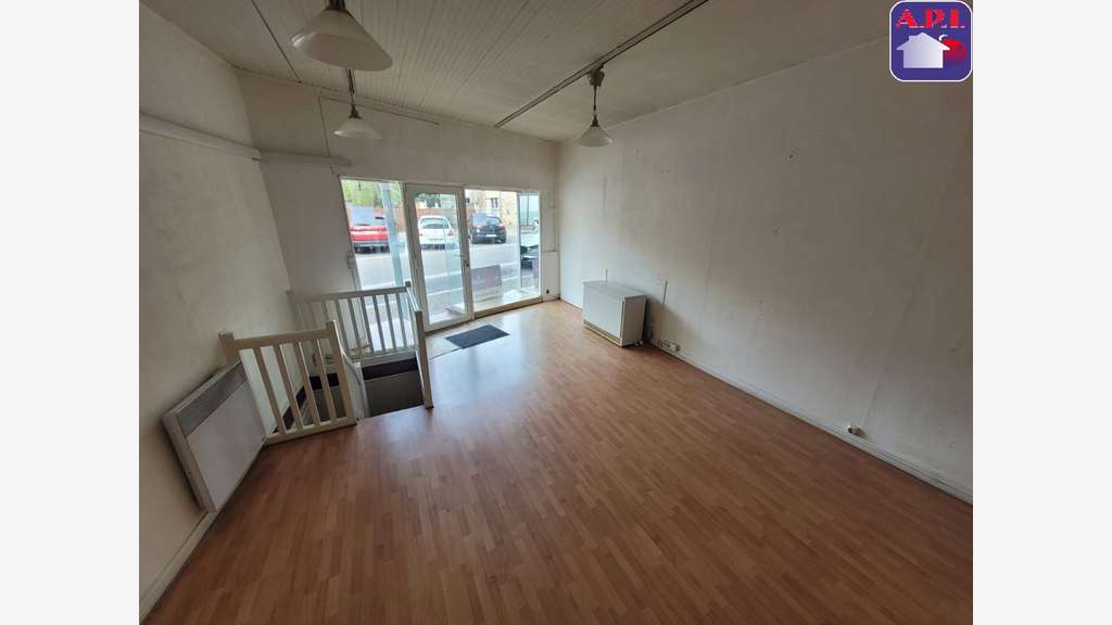 A louer local commercial 43m² plein centre de Foix