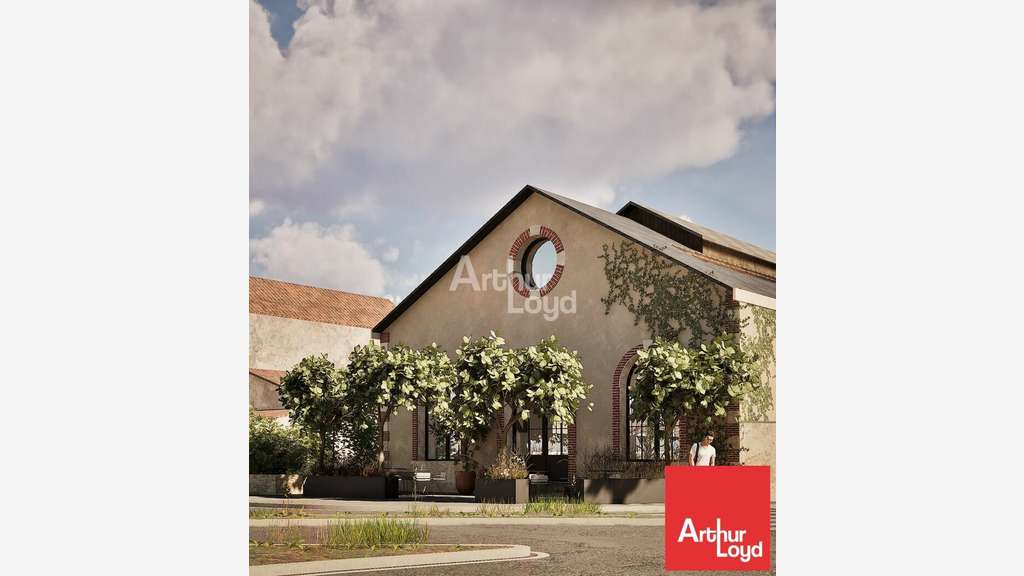 A louer local commercial 486m² à Fontenay-le-Comte