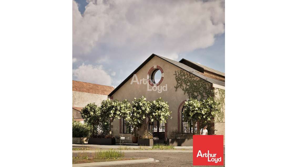 A louer local commercial 486m² à Fontenay-le-Comte