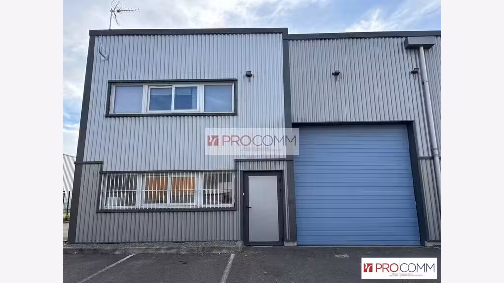 Local commercial 218m² à louer à Fontenay-sur-Eure