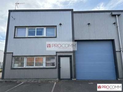 Local commercial 218m² à louer à Fontenay-sur-Eure