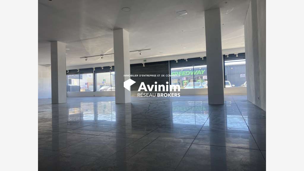 A louer local commercial 280m² ZAC La Palud Fréjus