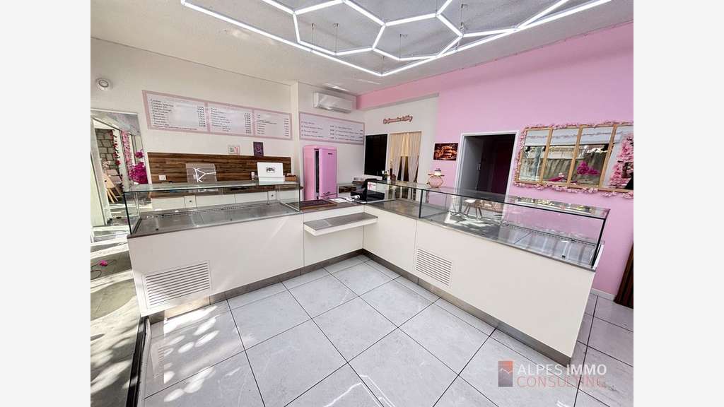 Local commercial 102m² à louer à Gap centre