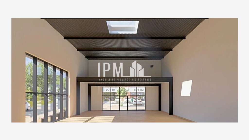 Local commercial 702m² divisible à Gardanne