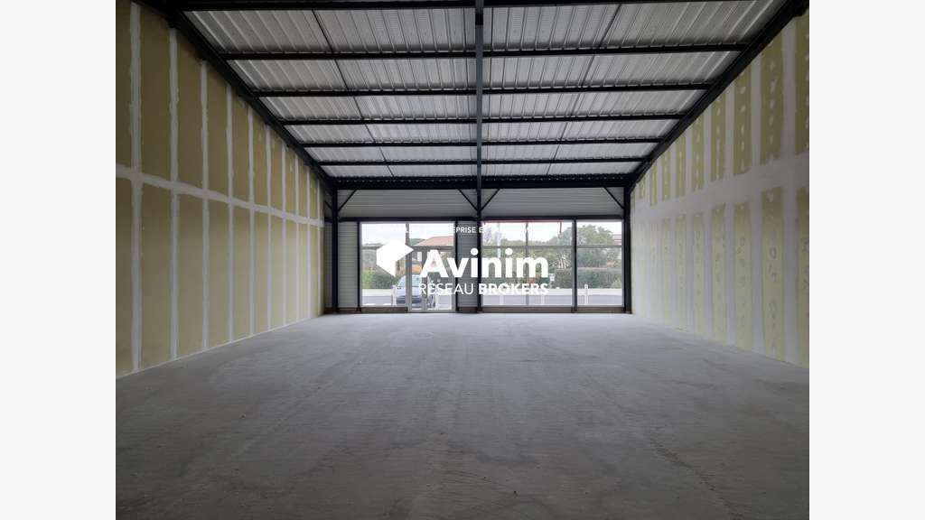 Local commercial 167m² à louer à Grabels