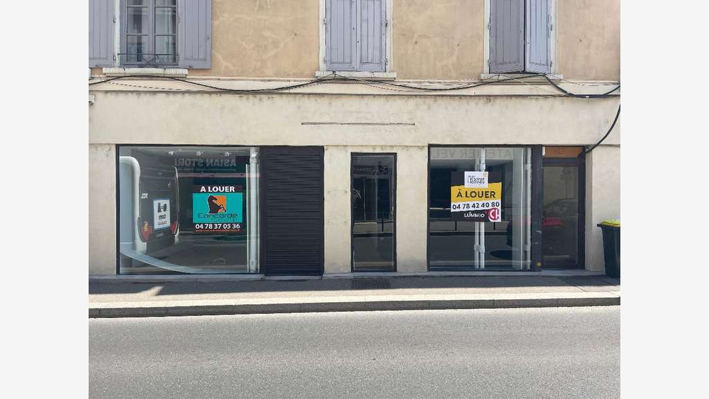A louer local commercial 120m² Oullins Grande Rue
